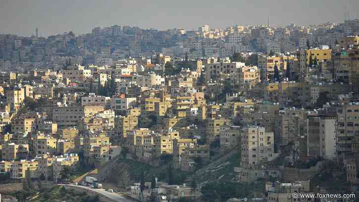 1 dead, 2 arrested in Jordan during thwarted attempt to infiltrate the country