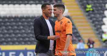 Hull City boss sends transfer message to supporters as club wait on final deals