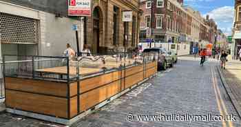 People have their say as first 'parklet' arrives in Hull city centre