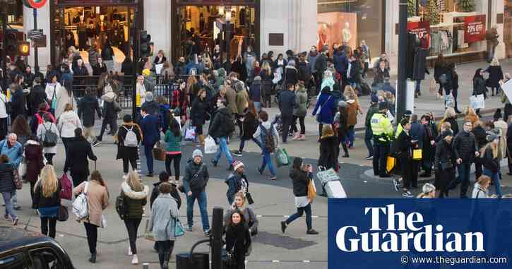 Khan tells people to shun ‘nonsense’ TikTok craze on Oxford Street