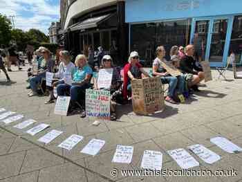 Muswell Hill's Extinction Rebellion hold climate protest