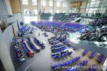 Infomobil des Bundestages mach Station in Bad Lippspringe