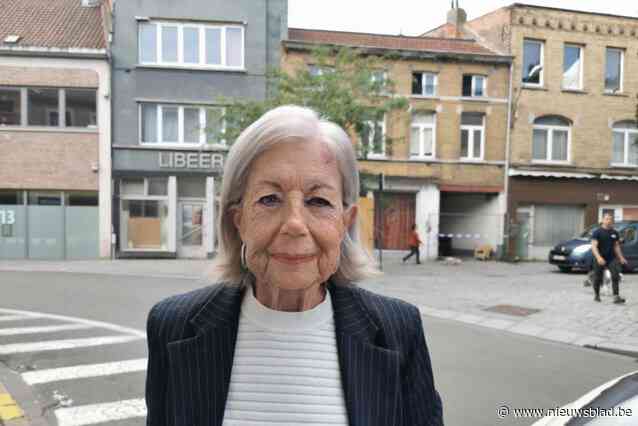 “Ik voel mij hier onveilig, ’s avonds durven wij meer buitenkomen”: Marie-Jeanne (74) geschokt door incidenten en dode in kraakpand