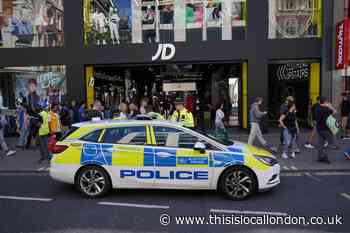 Oxford Street disruption and police presence captured on video