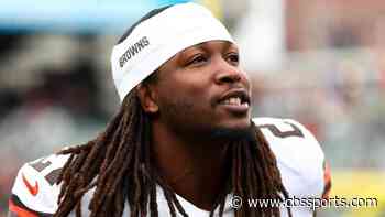 Kareem Hunt leaves Colts without deal despite reportedly getting offer; second team he visited but didn't join