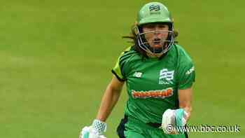 The Hundred: Maia Bouchier's half-century leads Southern Brave to win over London Spirit