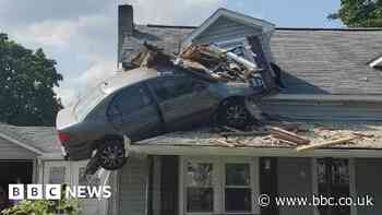 Car crashes into second floor of Pennsylvania home