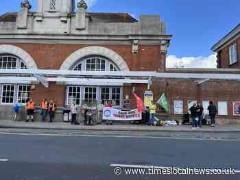 Disability campaigners call for more ticket office consultations