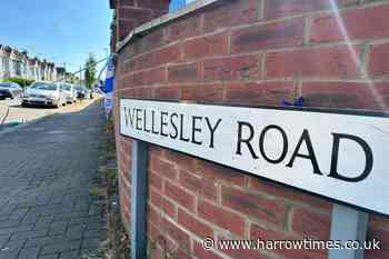 Pictures from scene of Wellesley Road Harrow triple stabbing