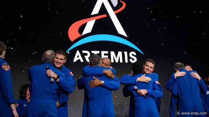 NASA's Artemis II crew sees spacecraft for the first time