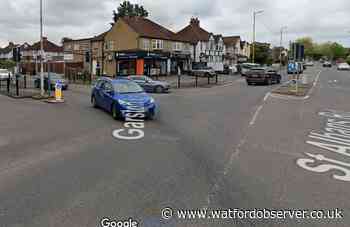 Delays on  St Albans Road due to multiple temporary traffic lights