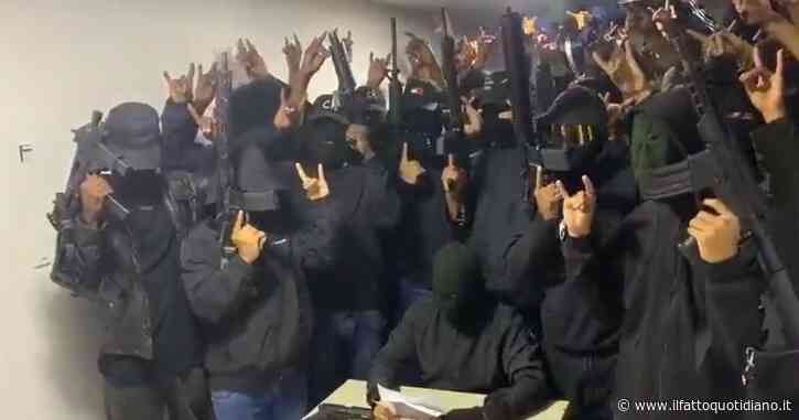 Narcotraffico, omicidi e controllo delle carceri: chi sono “Los Lobos”, la gang ecuadoriana che ha rivendicato l’assassinio di Villavicencio