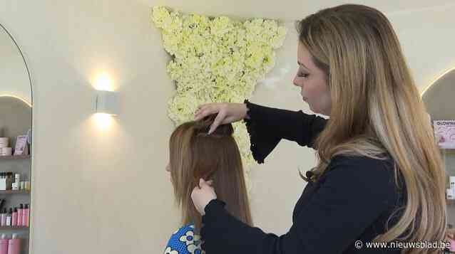 Steeds meer vrouwen kiezen voor hair extensions: Herkse ontwikkelt zelf unieke plaatsingstechniek