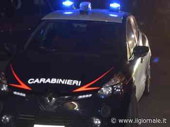 Sniffa cocaina in diretta sui social e guida contromano: pestato marocchino