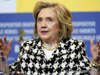 “Mi offrì un appuntamento con i suoi amici gay”. La rivelazione su Hillary Clinton