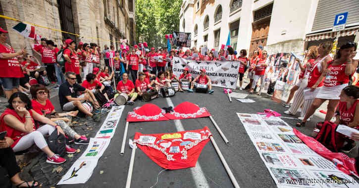 La Perla, 350 dipendenti senza stipendio. Solo tre mesi fa il fondo olandese Tennor aveva promesso i soldi per il rilancio