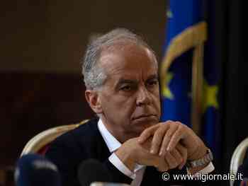 "Accoglienza senza limiti porta a situazioni estreme". La lezione di Piantedosi ai buonisti