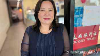 Calls for government assistance as Chinese tour groups allowed to return to Australia