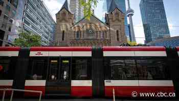TTC riders can pay fares with credit and debit cards starting next week
