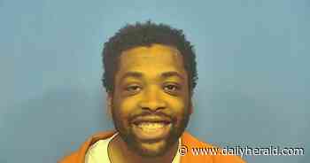 $1 million bail set for man accused of robbing Aurora Walgreens at knifepoint