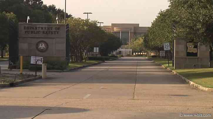 Man hangs himself while in custody at State Police facility in Baton Rouge