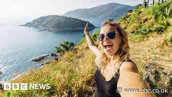 Last-minute summer holiday bookings rise as Brits flee rain