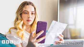 Student finance: How much does university cost and does it increase earnings?