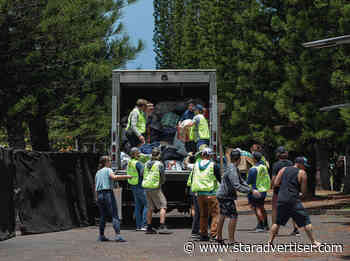 As the smoke clears, Maui residents pull together
