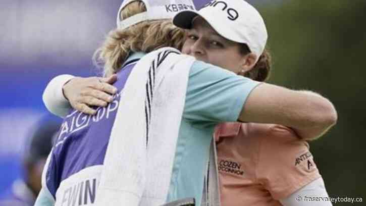 Ally Ewing stretches lead to 5 shots at Women’s British Open midway through second round