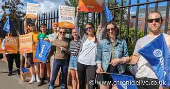 New junior doctors 'will cover cardiac arrests for £14 an hour' warn striking medics on Newcastle picket line