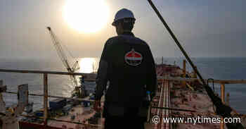 Tanker in Yemen Is Emptied of Oil, Averting Catastrophic Spill