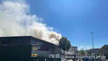 Brand auf dem Wertstoffhof in Rosenheim: Das ist bislang bekannt