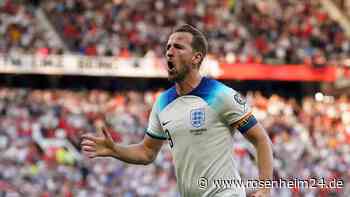 Kane gelandet: Starstürmer auf dem Weg zum Medizincheck