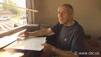 East York women's softball league celebrates 94th birthday of its veteran announcer