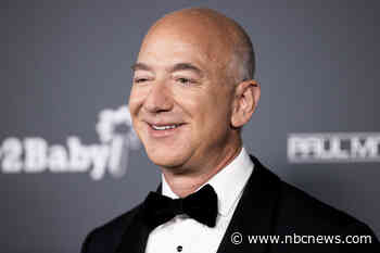 Amazon founder Jeff Bezos buys home in Miami's 'billionaire bunker.' Tom Brady will be his neighbor