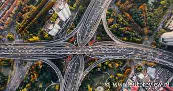 Van een recordboete tot monsterfiles - 13 horrorweetjes over autorijden in het buitenland