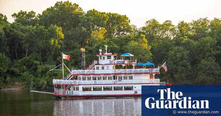Montgomery riverboat co-captain says he was hanging on ‘for dear life’ in brawl