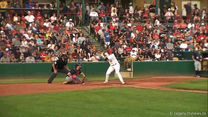 Dawgs dominate Game 1 of WCBL western final, defeating Gulls 10-5