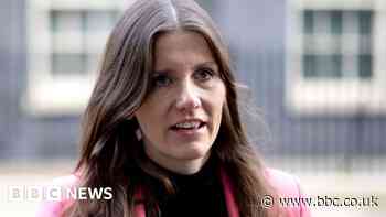 Minister defends safety law on messaging apps