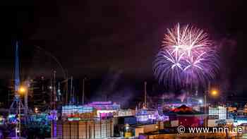 Hanse Sail in Rostock: Feuerwerk erleuchtet den Stadthafen