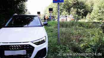 Auto wird von Zug erfasst: Polizei nennt weitere Details zum Unfall