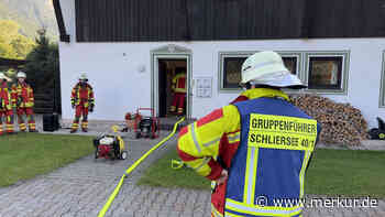 Komplett verraucht: Feuerwehr muss Wohnung öffnen