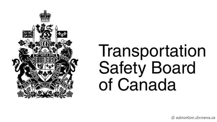 1 dead, 1 seriously injured as plane crashes into Beaverhill Lake in central Alberta