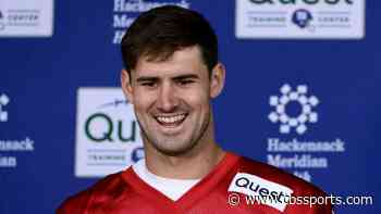 WATCH: Giants' Daniel Jones goes undercover as clothing store employee in hilarious viral video