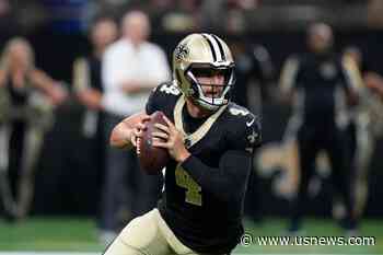 Derek Carr Throws a TD Pass in His Saints Debut, a 26-24 Preseason Win Over the Chiefs