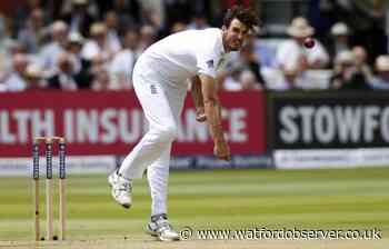 Watford-born ex-Middlesex and England player Finn retires