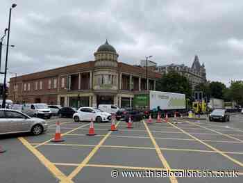 Holloway Road traffic chaos as lights fail at Camden Road