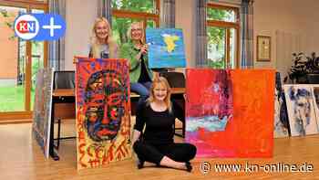 Rathaus Schwentinental: Ausstellung mit abstrakten Bildern dreier Künstlerinnen