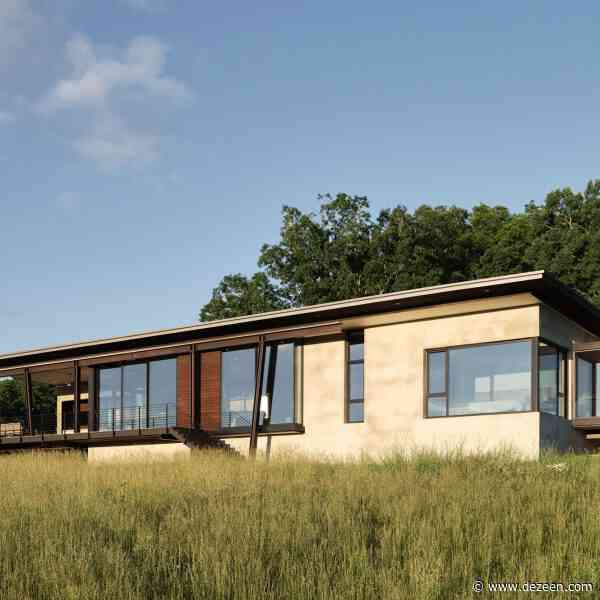 Harding Huebner perches Meadow House on hillside in North Carolina