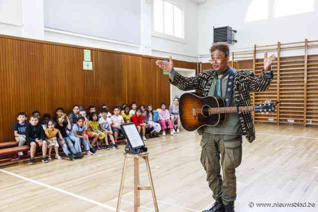 Antwerpse jongeren leren al spelend tijdens  zomerscholen: “Dit lijkt op geen enkele manier op een normale schoolweek”